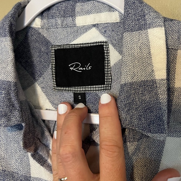 Rails Checkered Cuff Sleeve Button Down Shirt - Picture 3 of 8